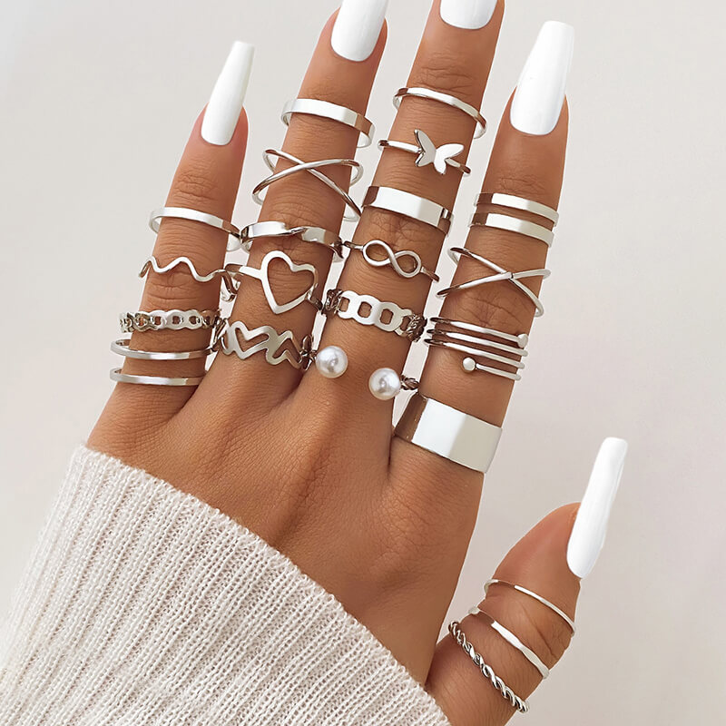 Hollow heart rotating 8 shaped ring 22 piece set