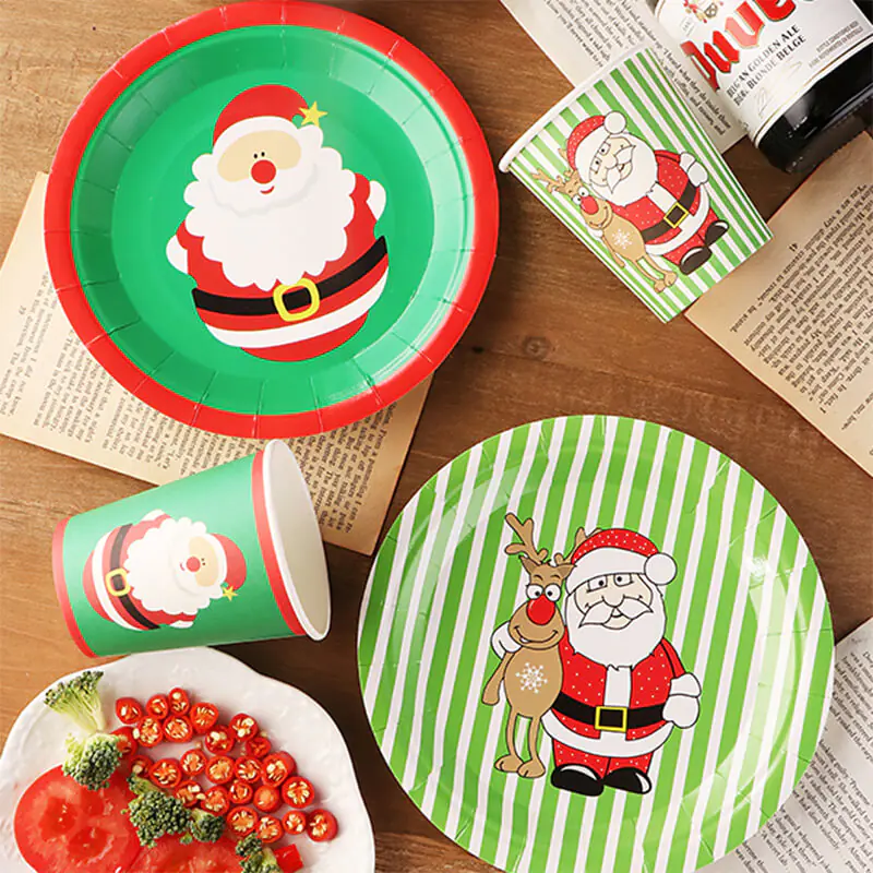 CHRISTMAS DISPOSABLE TABLEWARE(2)