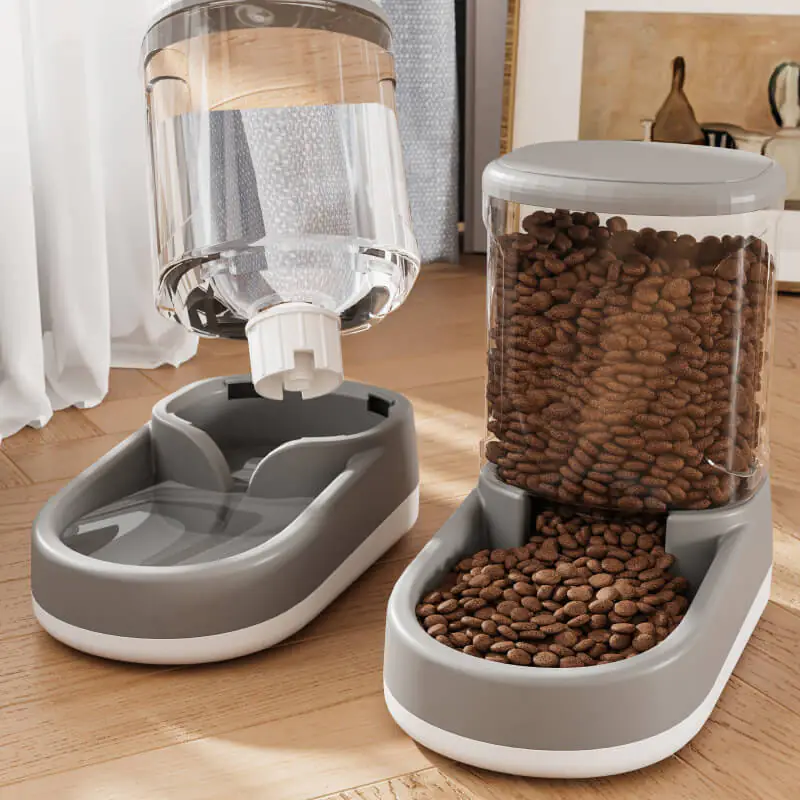 Dog water dispenser and automatic cat feeder (2)