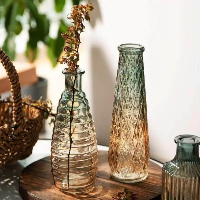 Vintage relief transparent vase 1